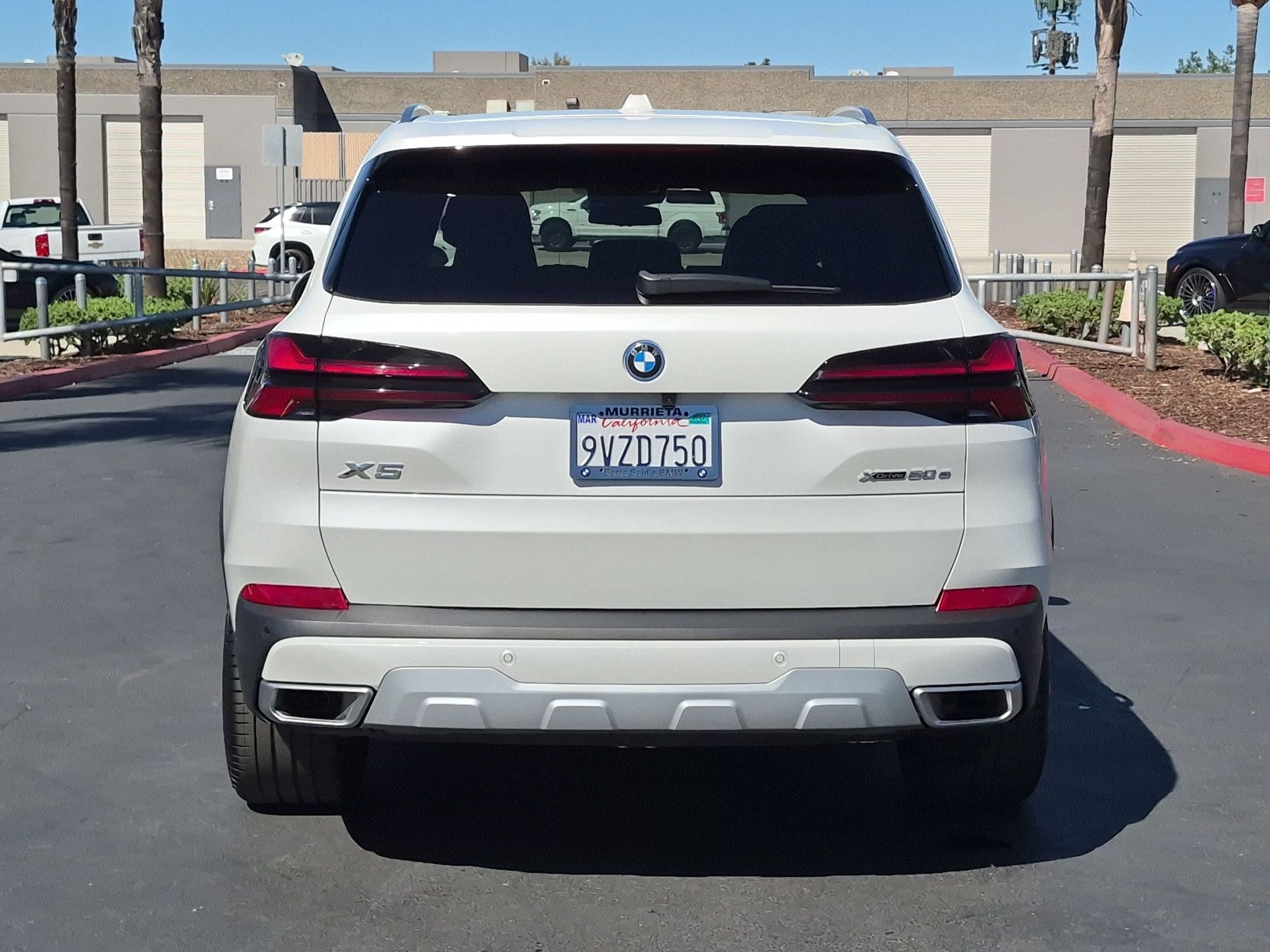 Used 2026 BMW X5 xDrive50e w/ Climate Comfort Package AWD/4WD image 9