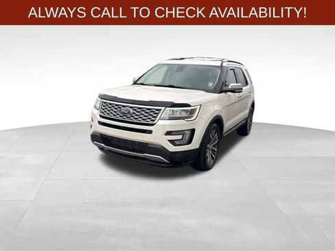 Used 2017 Ford Explorer Platinum image 3