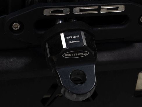 Used 2018 Jeep Wrangler Unlimited Sahara w/ Uconnect 4C Nav & Sound Group AWD/4WD image 22