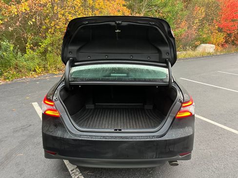 Used 2023 Toyota Camry XLE image 22