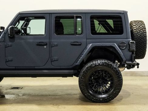 Used 2024 Jeep Wrangler Unlimited Rubicon w/ Technology Group AWD/4WD image 54