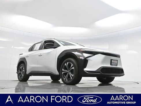 Used 2024 Toyota bZ4X XLE image 2