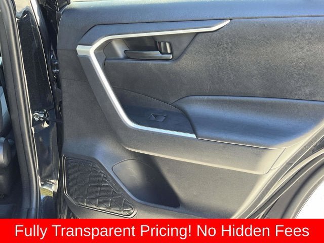 Used 2019 Toyota RAV4 LE w/ All Weather Liner Package AWD/4WD image 19