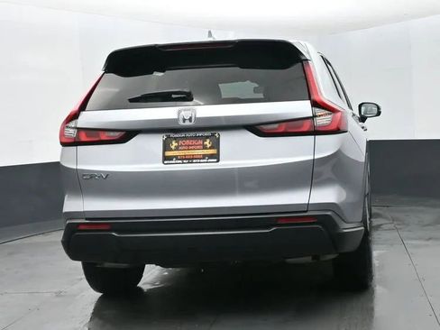 Used 2025 Honda CR-V LX image 8