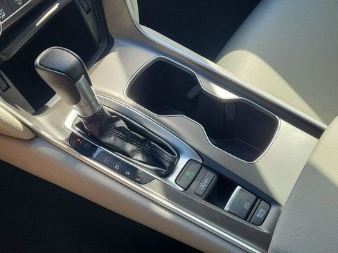 Certified 2022 Honda Accord LX image 24