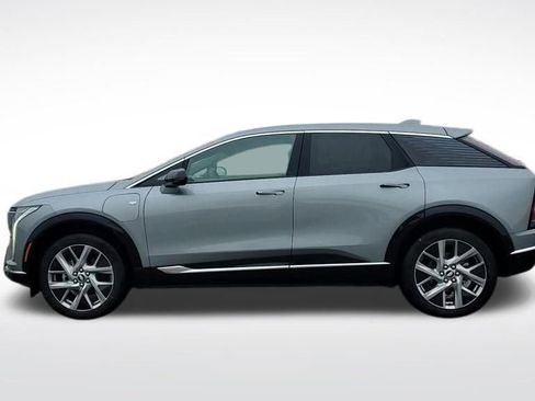 New 2026 Cadillac Optiq Luxury 1 AWD/4WD image 4