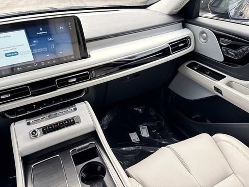 New 2026 Lincoln Aviator Reserve AWD/4WD image 14