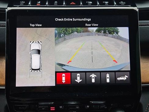 Used 2023 Jeep Grand Cherokee L Summit image 16