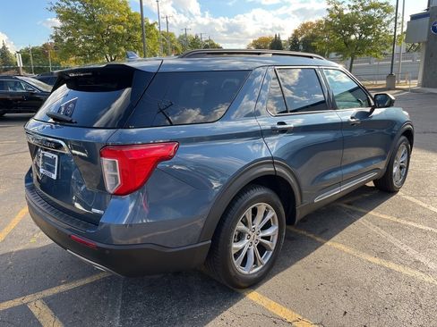Used 2020 Ford Explorer XLT w/ Equipment Group 202A image 5