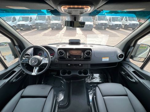New 2026 Mercedes-Benz Sprinter 2500 image 9