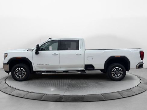 Used 2022 GMC Sierra 3500 SLE w/ SLE Value Package AWD/4WD image 8