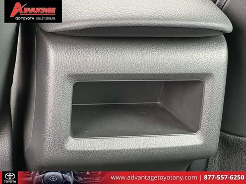 Used 2024 Toyota Camry SE FWD image 15