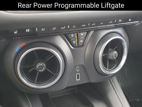 Certified 2023 Chevrolet Blazer LT w/ Convenience Package image 17