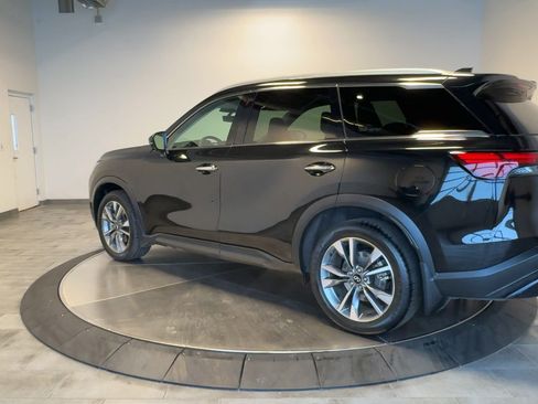 Certified 2023 INFINITI QX60 Luxe w/ Vision Package image 6