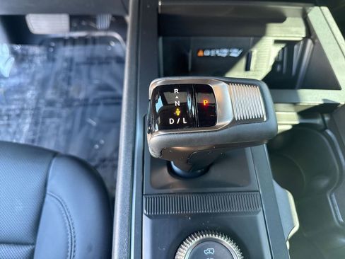 Used 2025 GMC Hummer EV 3X image 23