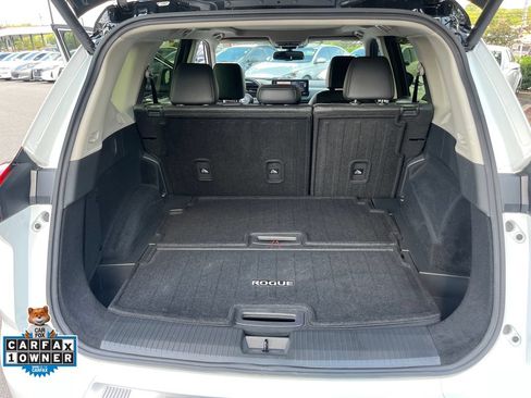 Used 2024 Nissan Rogue SL w/ SL Premium Package FWD image 21