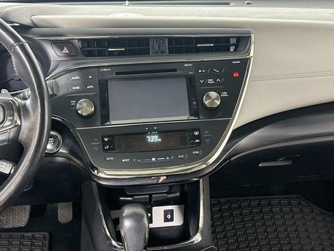 Used 2017 Toyota Avalon Touring FWD image 20