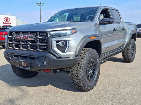 New 2025 GMC Canyon AT4 w/ AT4X AEV Edition AWD/4WD image 10