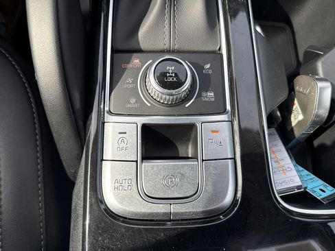 Used 2025 Kia Telluride S image 21