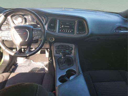 Certified 2023 Dodge Challenger SXT image 9