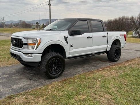 Used 2022 Ford F150 XL w/ STX Appearance Package image 3