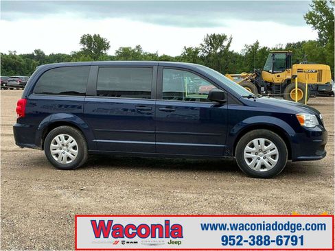 Used 2015 Dodge Grand Caravan SE w/ Quick Order Package 29E SE FWD image 1