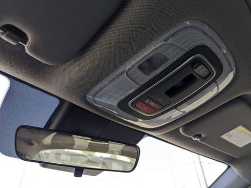 Certified 2025 Hyundai Elantra SEL FWD image 20