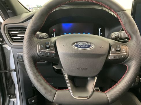 Used 2024 Ford Escape ST-Line w/ Tech Pack #1 AWD/4WD image 14