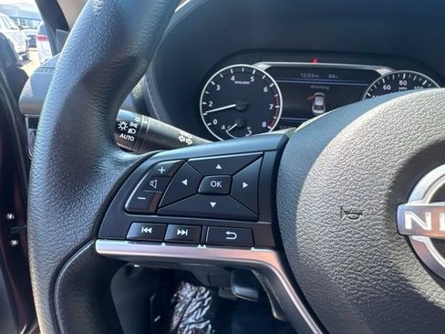 Used 2024 Nissan Sentra SV FWD image 21