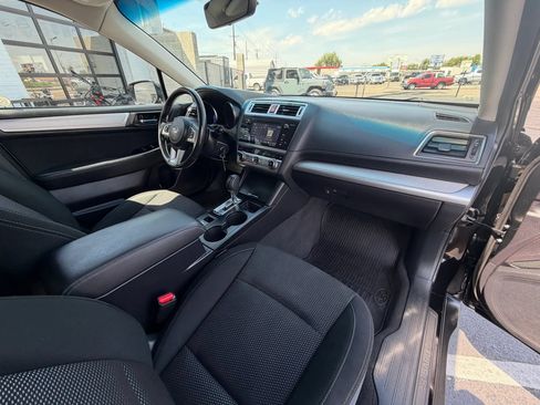 Used 2017 Subaru Outback 2.5i Premium AWD/4WD image 13