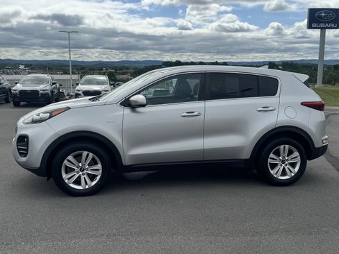 Used 2019 Kia Sportage LX AWD/4WD image 7