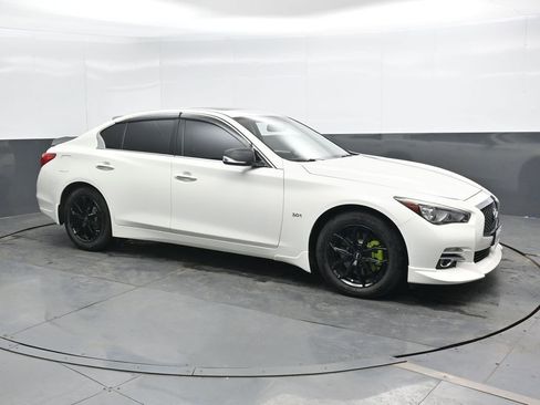 Used 2017 INFINITI Q50 Signature Edition image 4