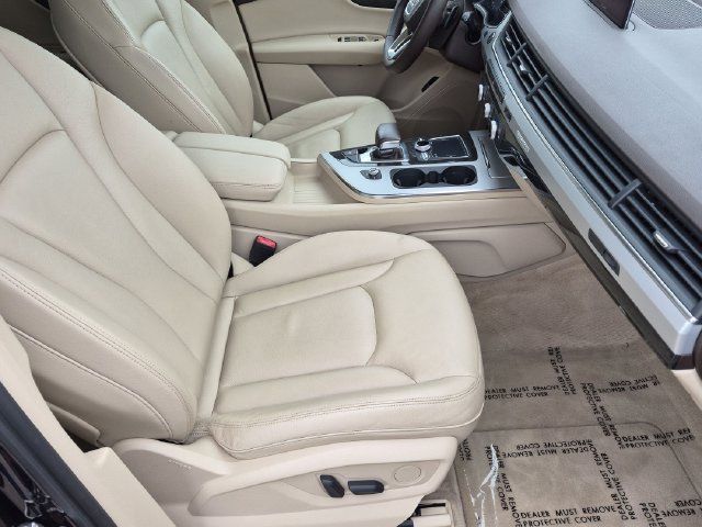 Used 2019 Audi Q7 2.0T Premium w/ Convenience Package AWD/4WD image 30