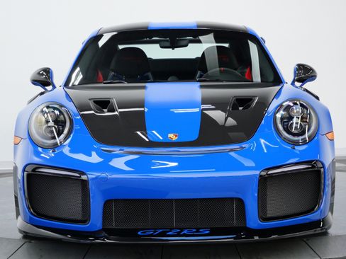 Used 2019 Porsche 911 GT2 RS RWD image 4