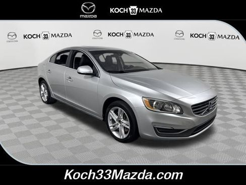 Used 2015 Volvo S60 T5 Premier image 1