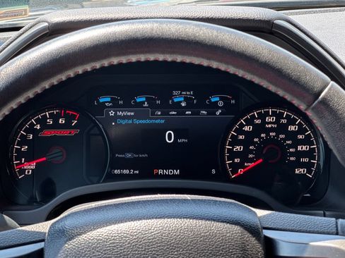 Used 2018 Ford F150 Lariat w/ Equipment Group 502A Luxury AWD/4WD image 15