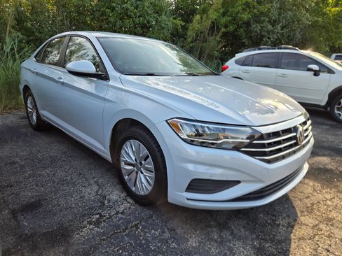 Used 2019 Volkswagen Jetta S w/ Driver Assistance Package FWD image 4