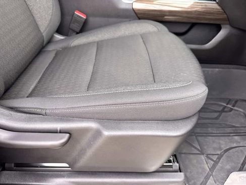 New 2026 Chevrolet Silverado 1500 LT w/ LPO, Dark Essentials Package image 29