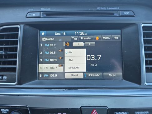 Used 2017 Hyundai Sonata SE image 31