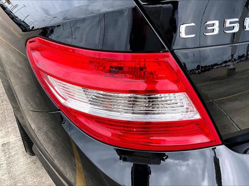 Used 2011 Mercedes-Benz C 350 Sport image 27