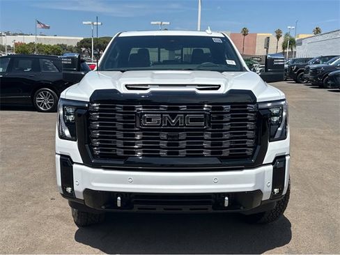 New 2025 GMC Sierra 2500 Denali Ultimate image 2