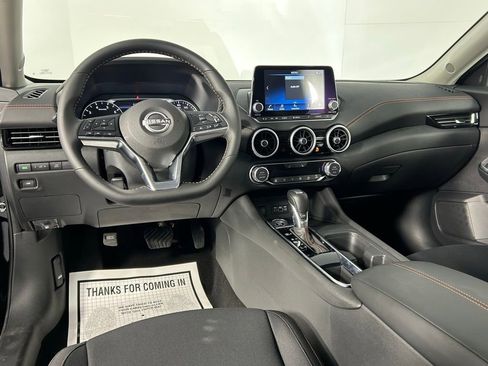 Used 2025 Nissan Sentra SR w/ Midnight Edition FWD image 15