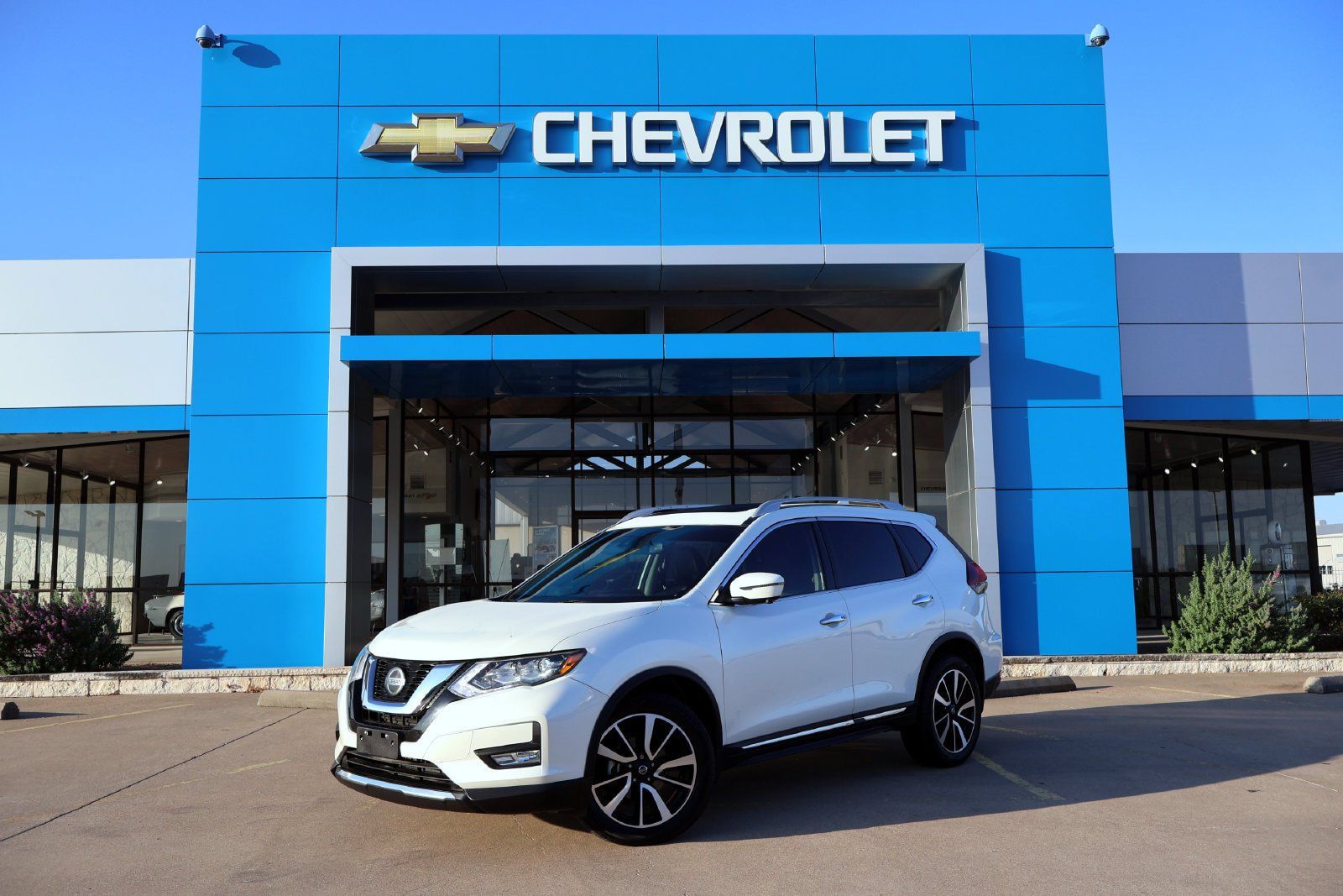 Used 2019 Nissan Rogue SL w/ Premium Package AWD/4WD image 1