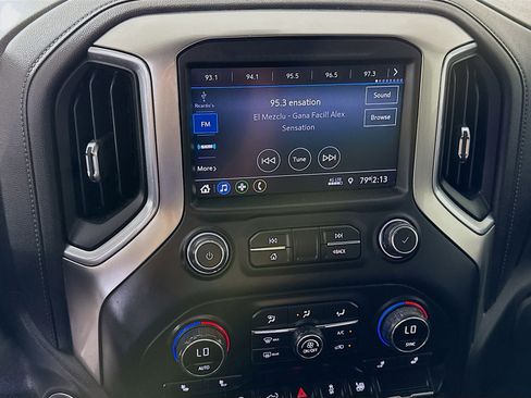 Used 2021 Chevrolet Silverado 1500 LT image 18