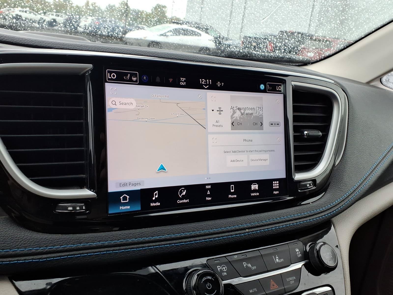 Used 2021 Chrysler Pacifica Touring-L FWD image 8