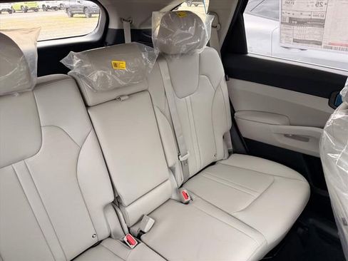 New 2026 Kia Sorento S image 18