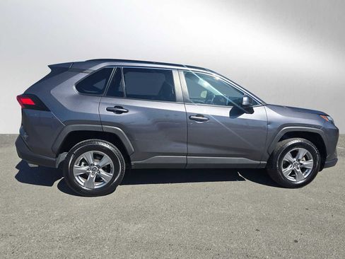 Used 2024 Toyota RAV4 XLE w/ Convenience Package image 2
