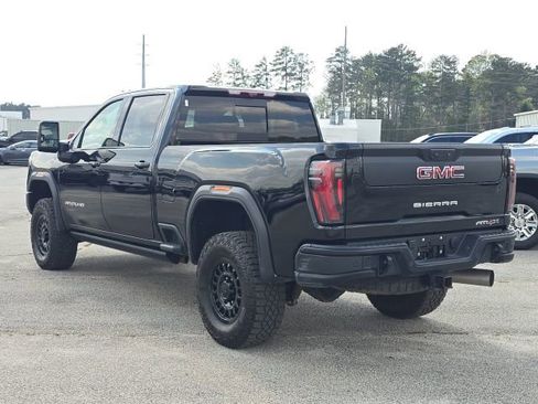 Used 2024 GMC Sierra 2500 AT4X w/ AT4X AEV Edition image 3