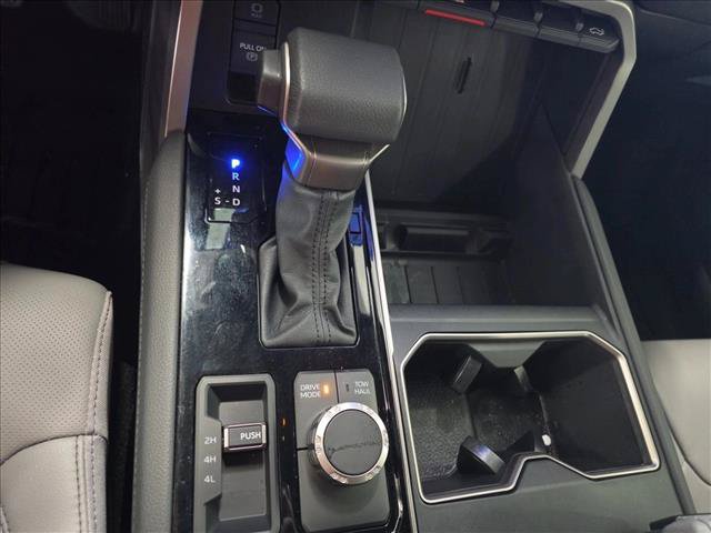 Used 2026 Toyota Tundra Limited AWD/4WD image 12
