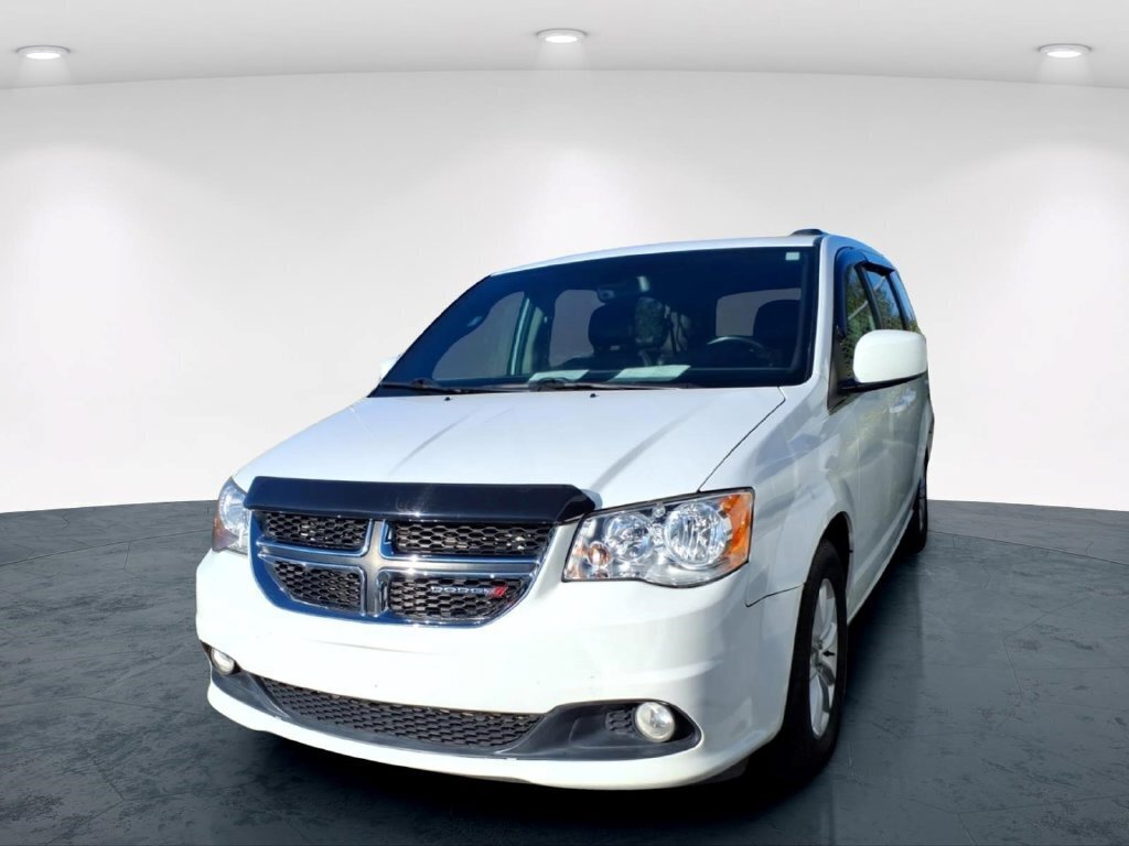 Used 2019 Dodge Grand Caravan SXT w/ Driver Convenience Group FWD image 2
